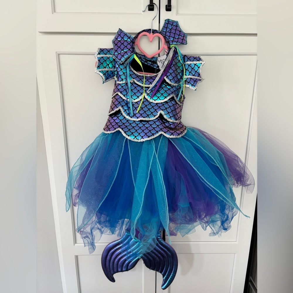 Girls Sea Monster Mermaid Costume - size 4.